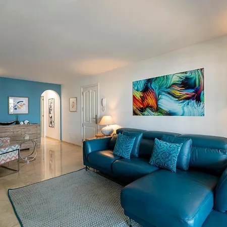 Terrazas La Caleta, Appartement *